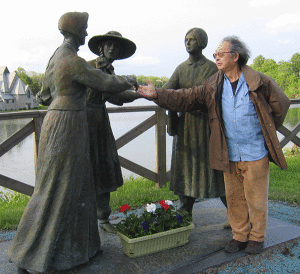 Here artist Ichi Ikeda shakes hands with Susan B. Anthony in this statue that commemorates the site in Seneca Falls, New York, where Amelia Bloomer (center) introduced her to Elizabeth Cody Stanton (right) in 1851. This meeting ultimately led to passage of the 19th Amendment that gave women the right to vote.
